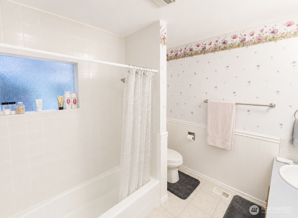 33524 Highway 97 A Property Photo 18