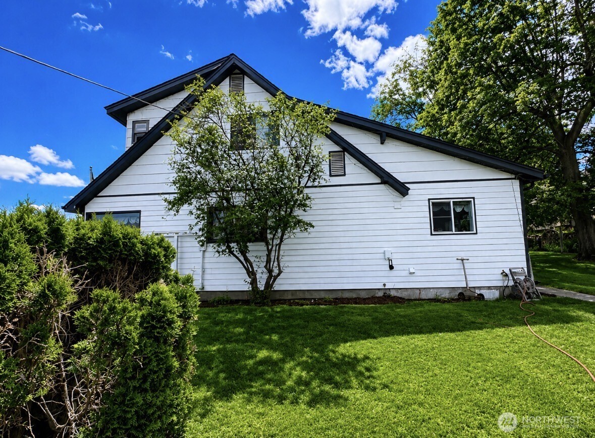 33524 Highway 97 A Property Photo 39