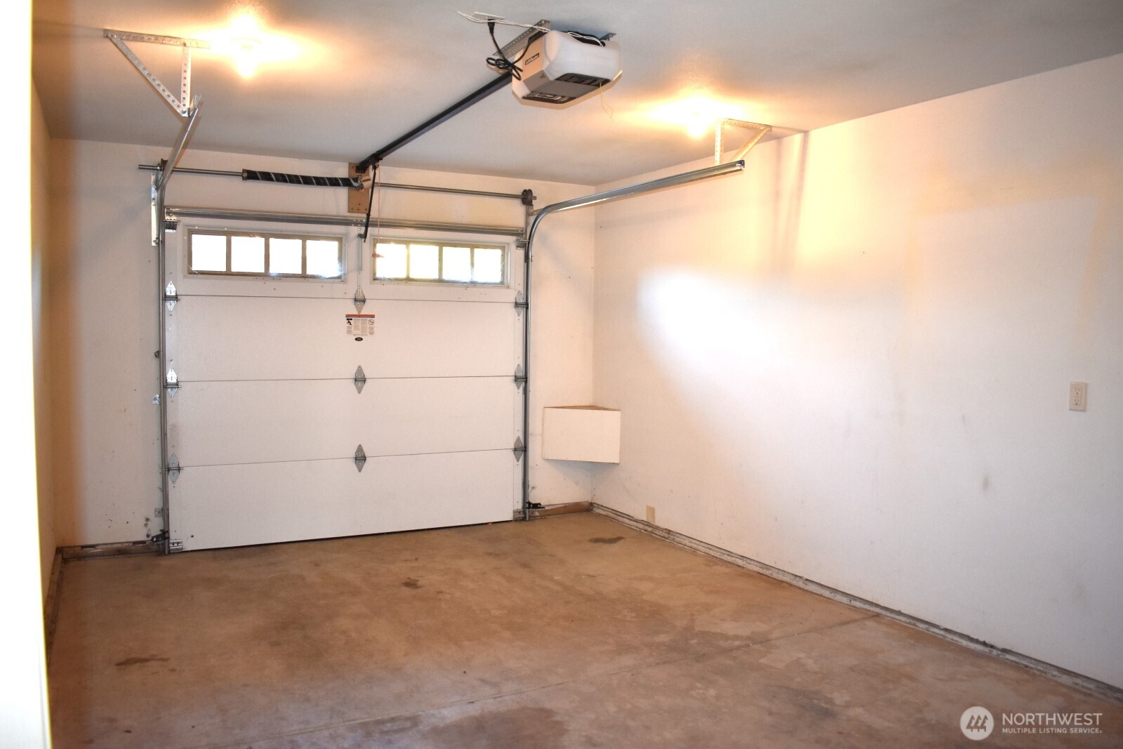 218 E Whitman Drive Property Photo 14