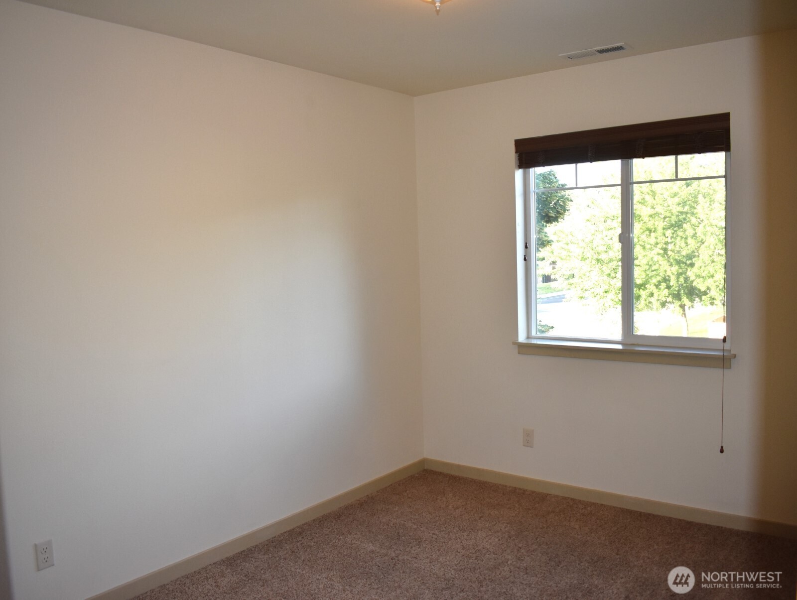 218 E Whitman Drive Property Photo 28