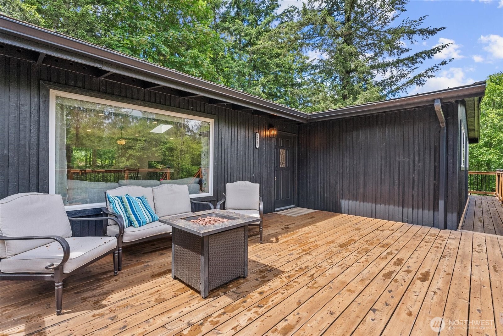 18015 248th Ave Property Photo 4