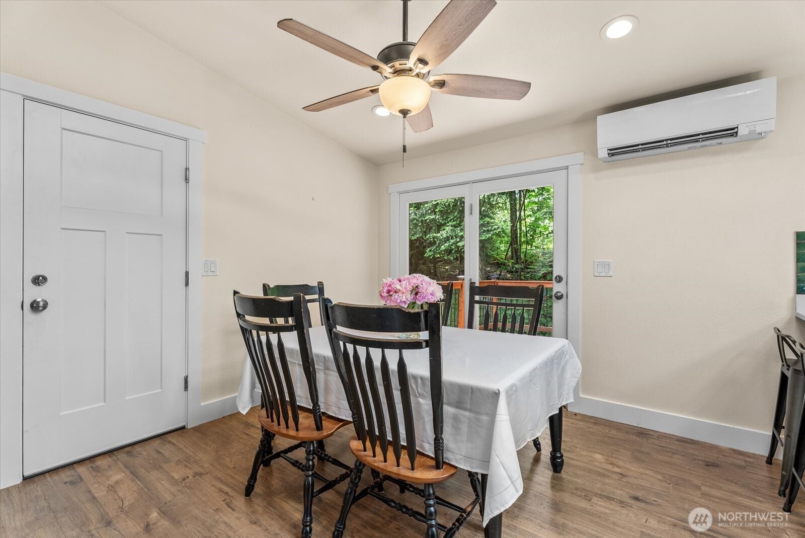 18015 248th Ave Property Photo 9