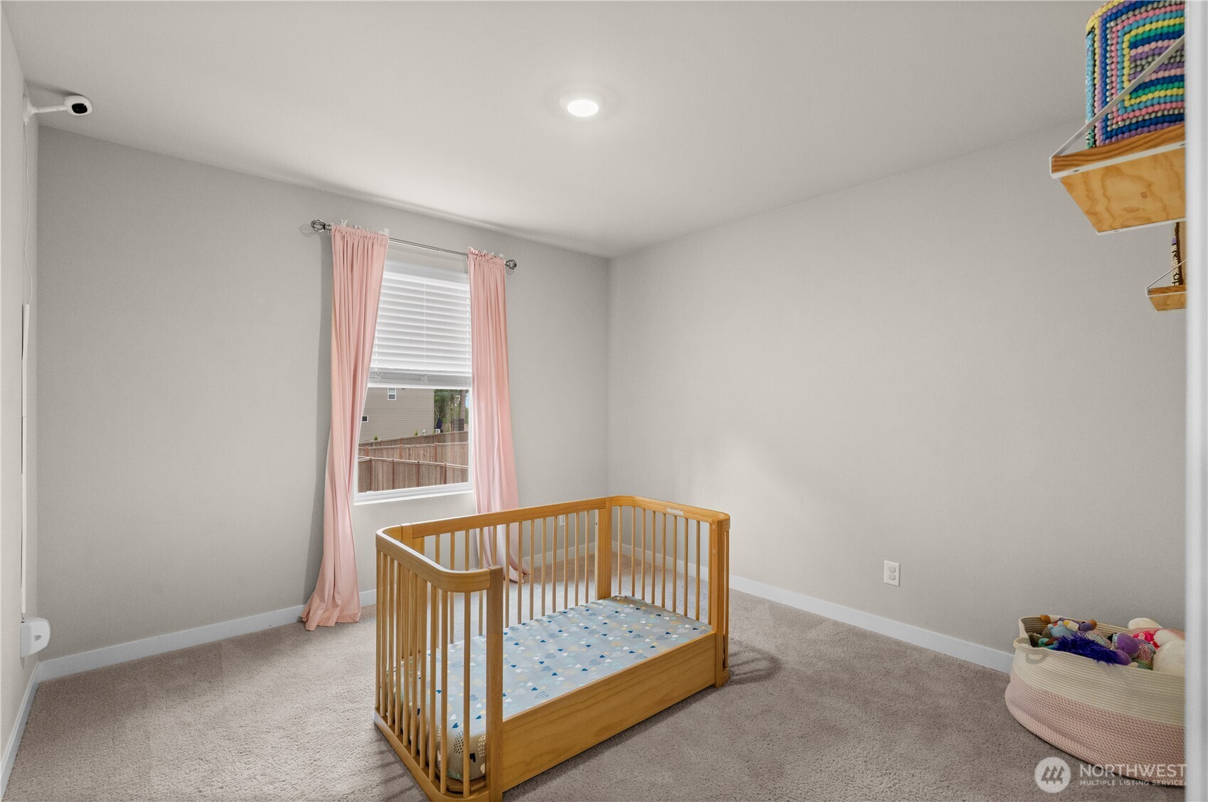 17512 Crossing Drive Property Photo 20