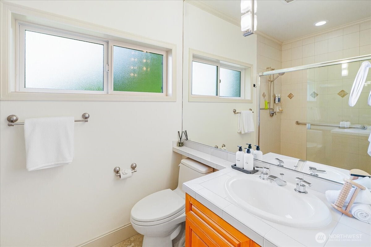 1338 Alki Avenue 500 Property Photo 25