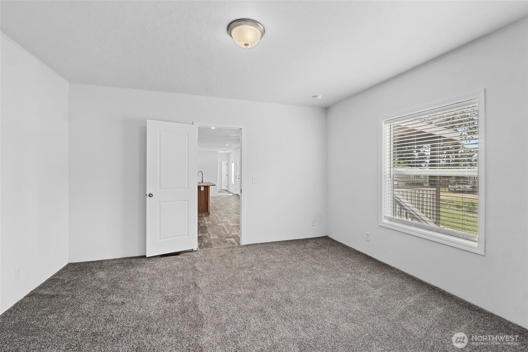 5 Columbia Drive 25 Property Photo 14