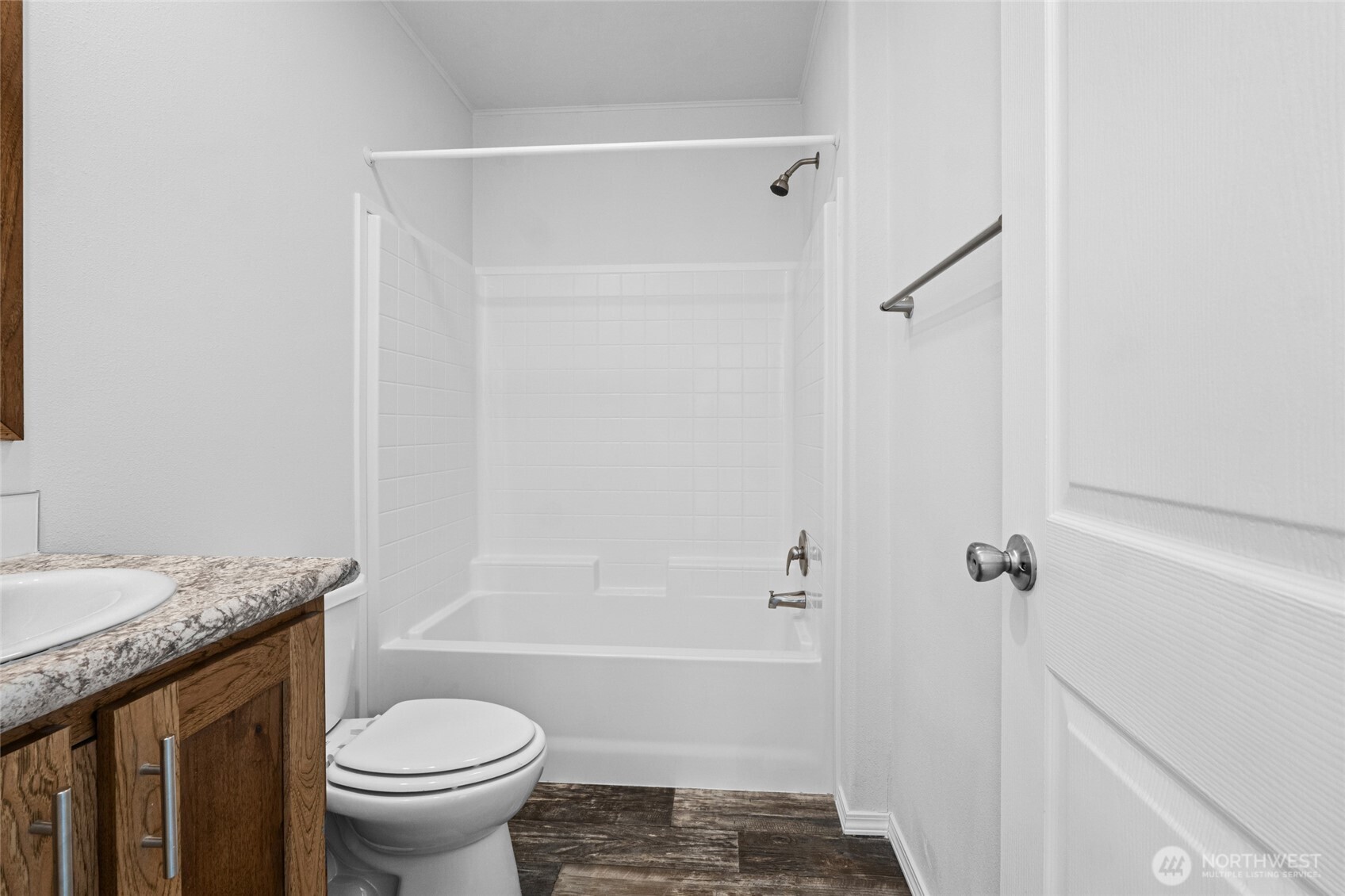 5 Columbia Drive 25 Property Photo 17