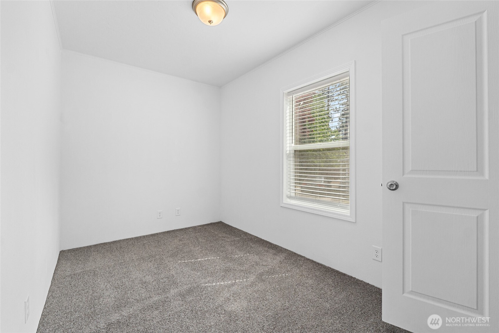 5 Columbia Drive 25 Property Photo 18