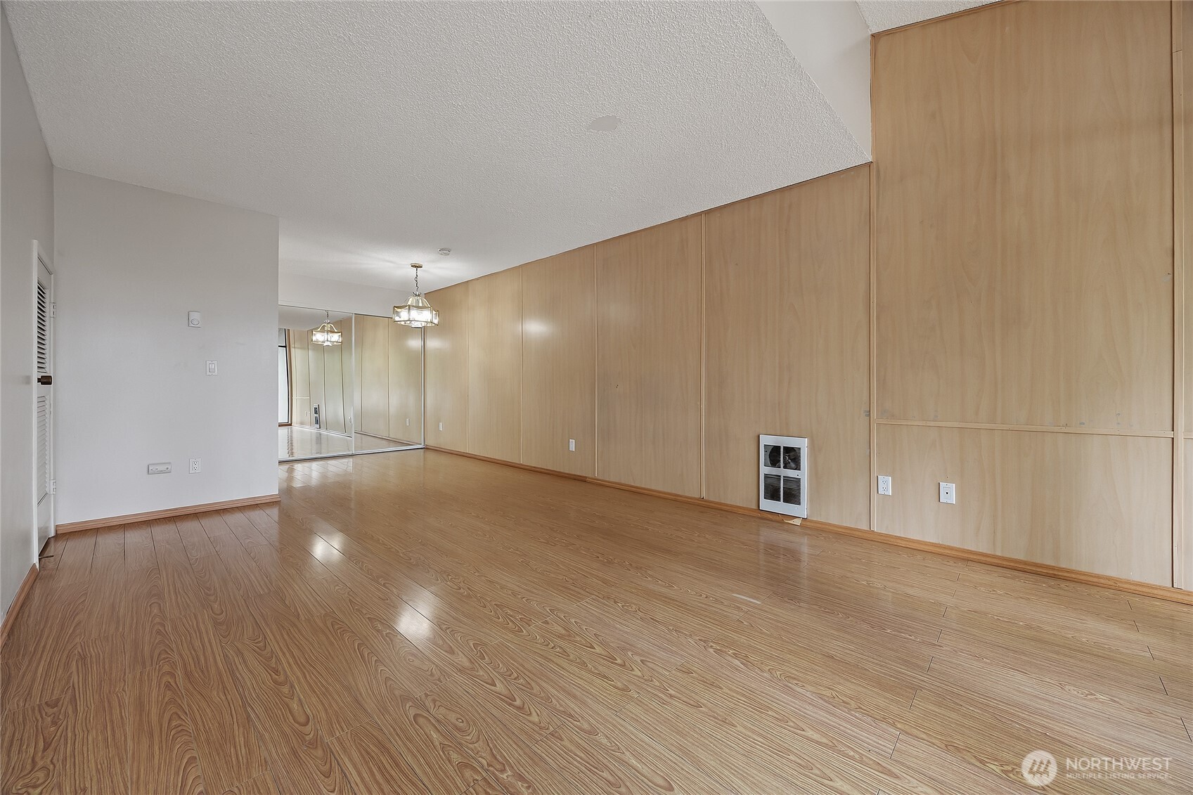 6236 137th Place 232 Property Photo 19