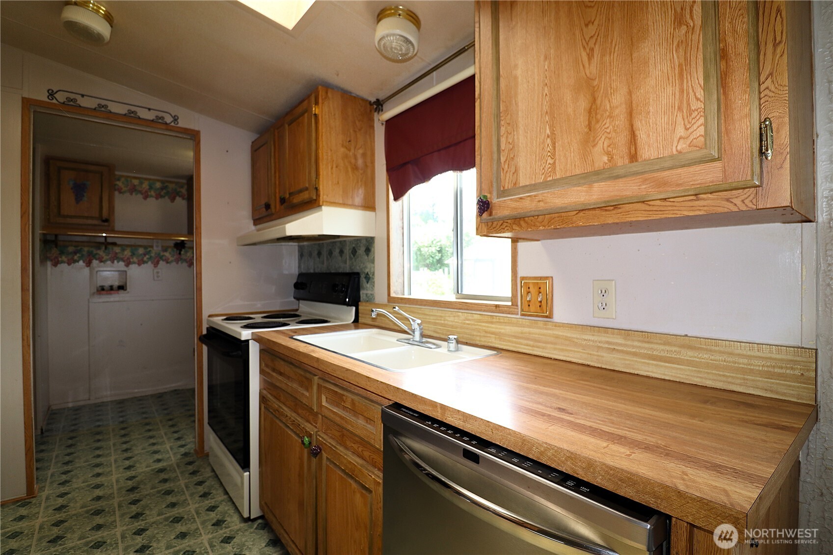 214 Chapman Road 8 Property Photo 18