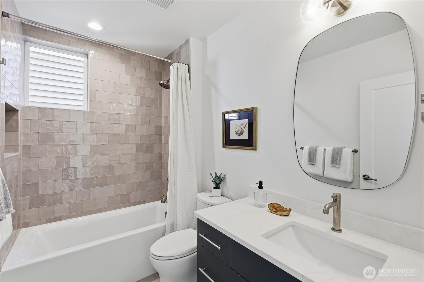 2710 58th Avenue Property Photo 8