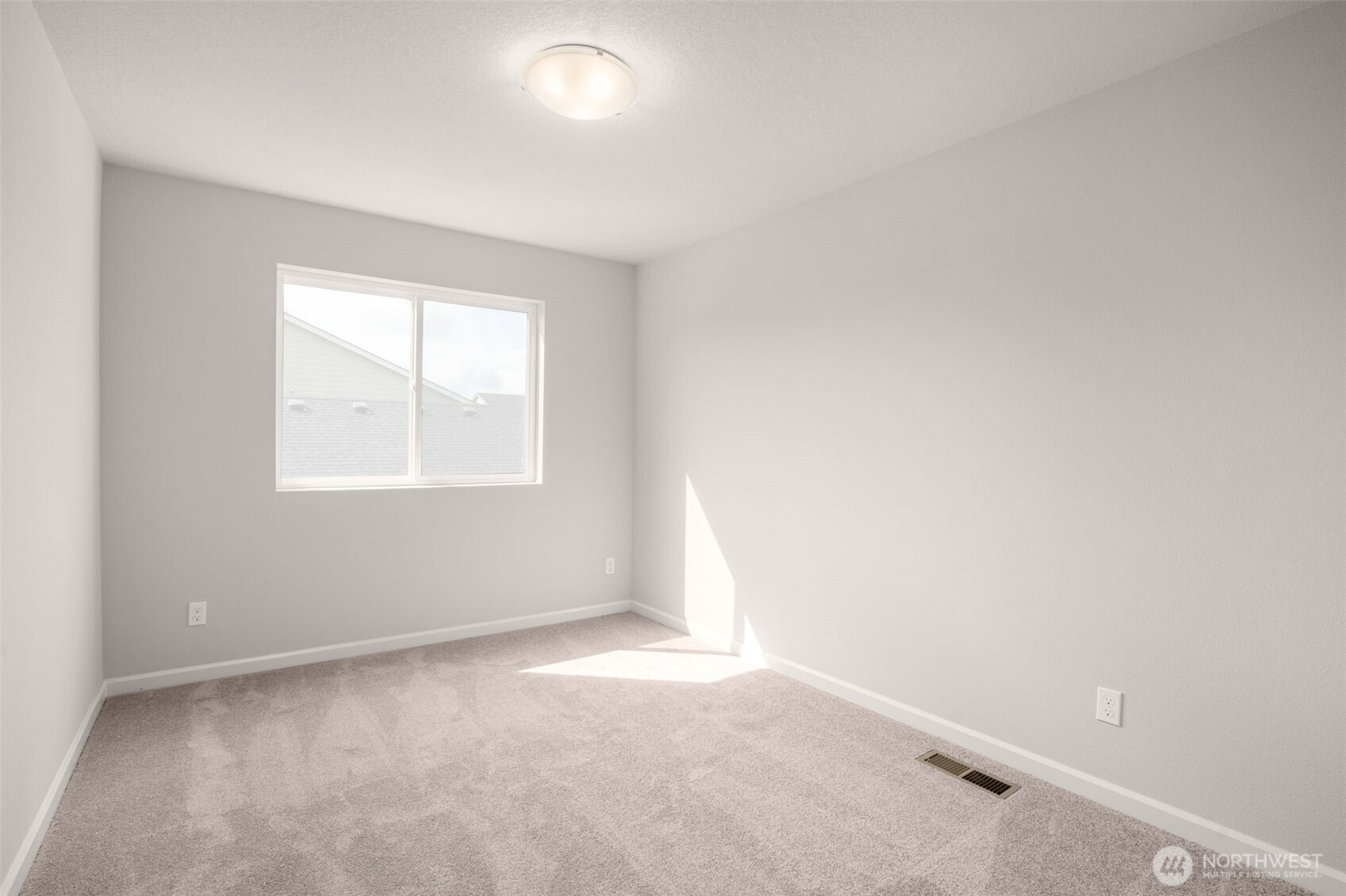 13715 Ne 107th Street Property Photo 25