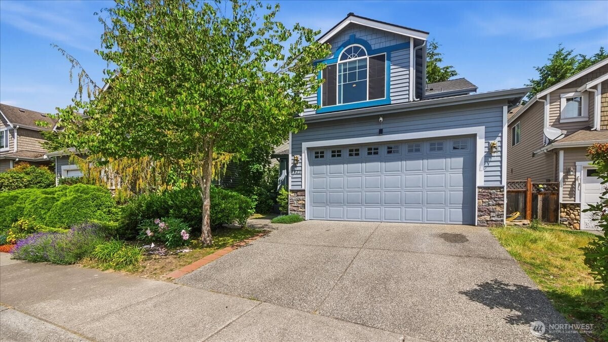 923 183rd Place Property Photo 1