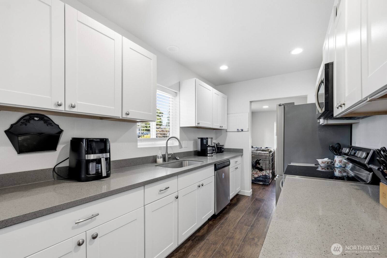 428 Bellevue Avenue Property Photo 6