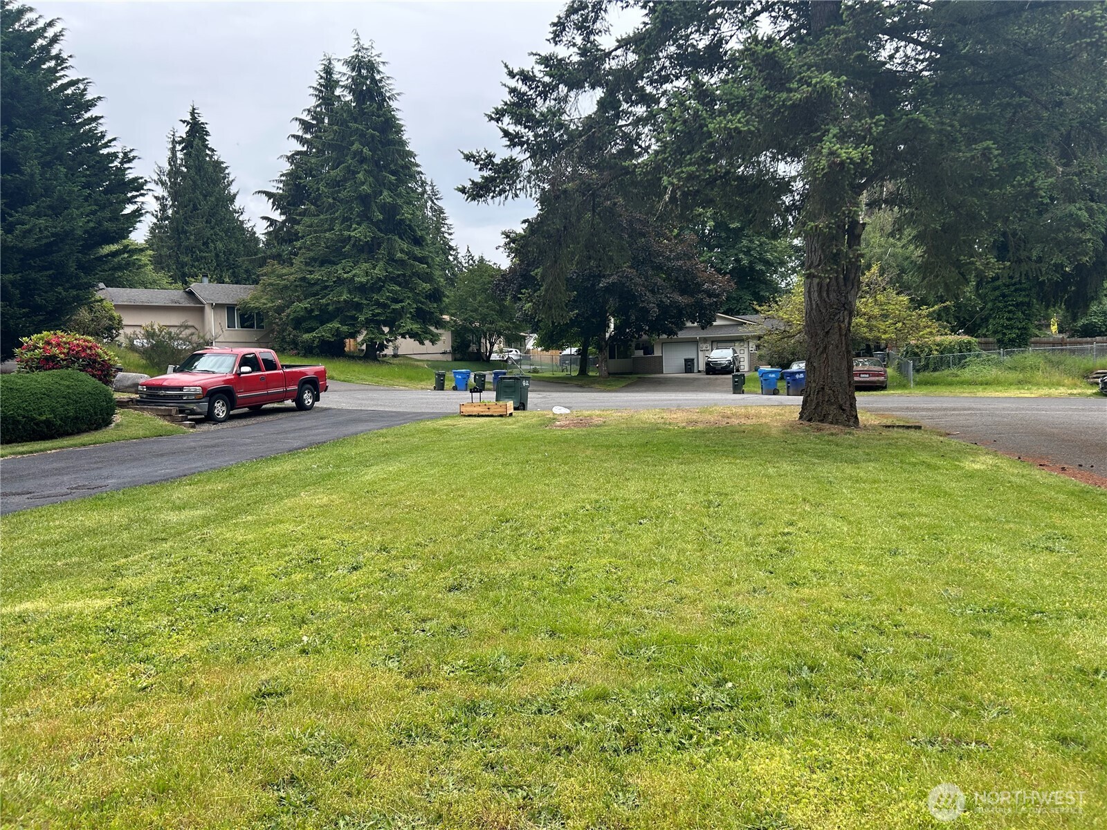 8224 59th Avenue Property Photo 3