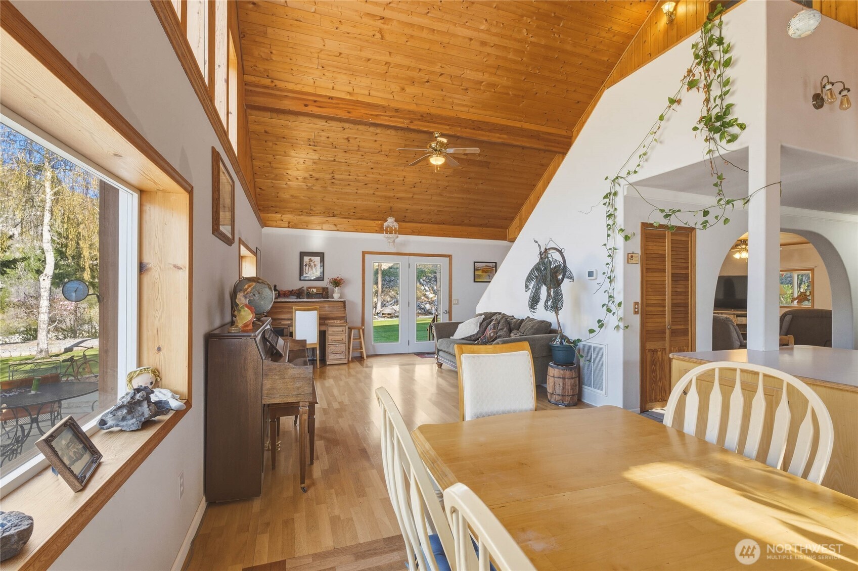 540 Highway 153 Property Photo 16