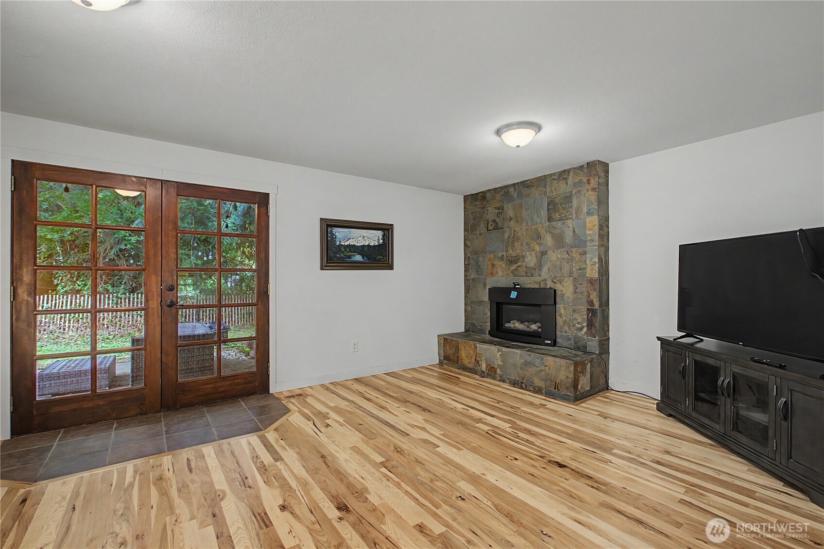 4642 Claridge Drive Property Photo 20