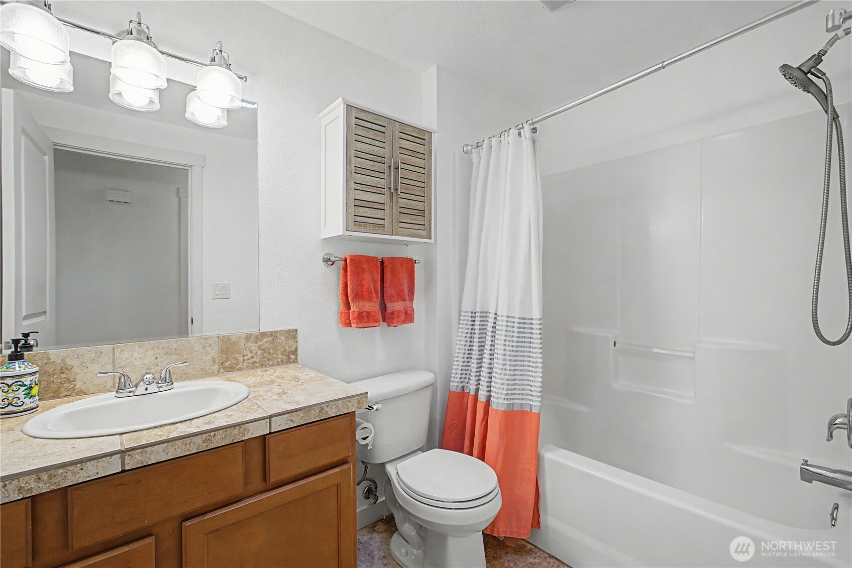 4642 Claridge Drive Property Photo 26