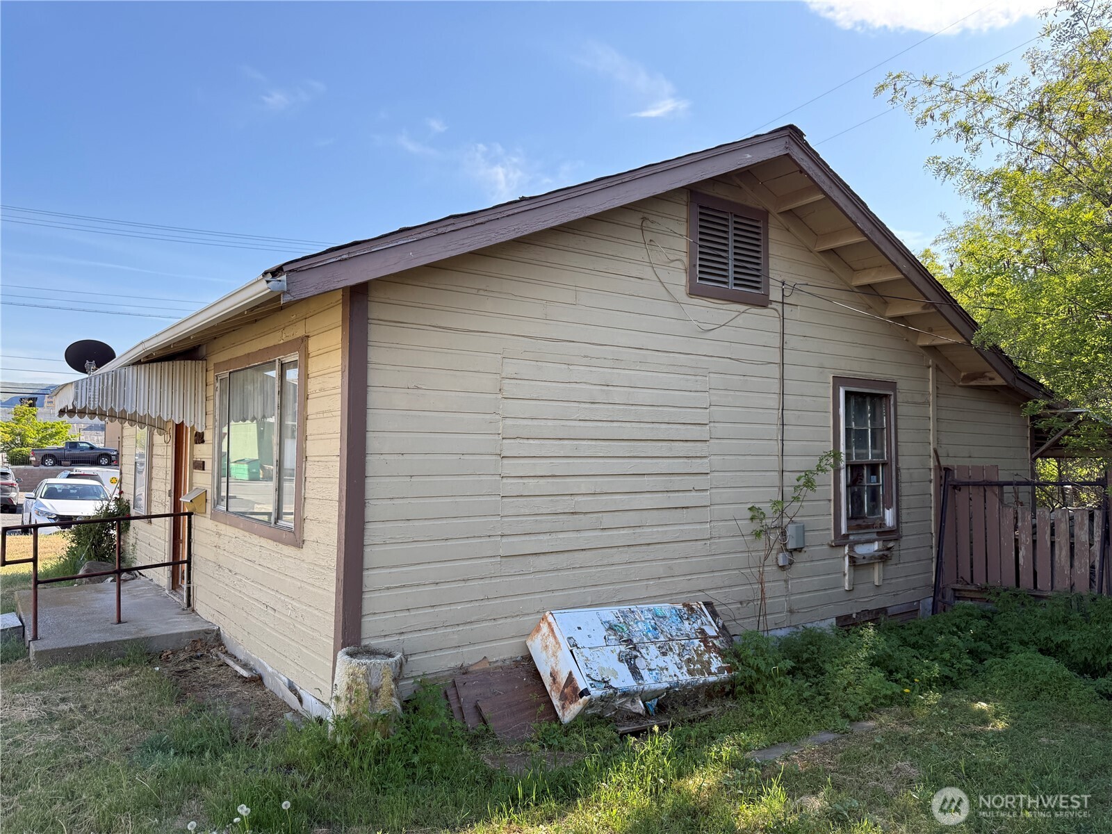 602 Cedar Street Property Photo 3
