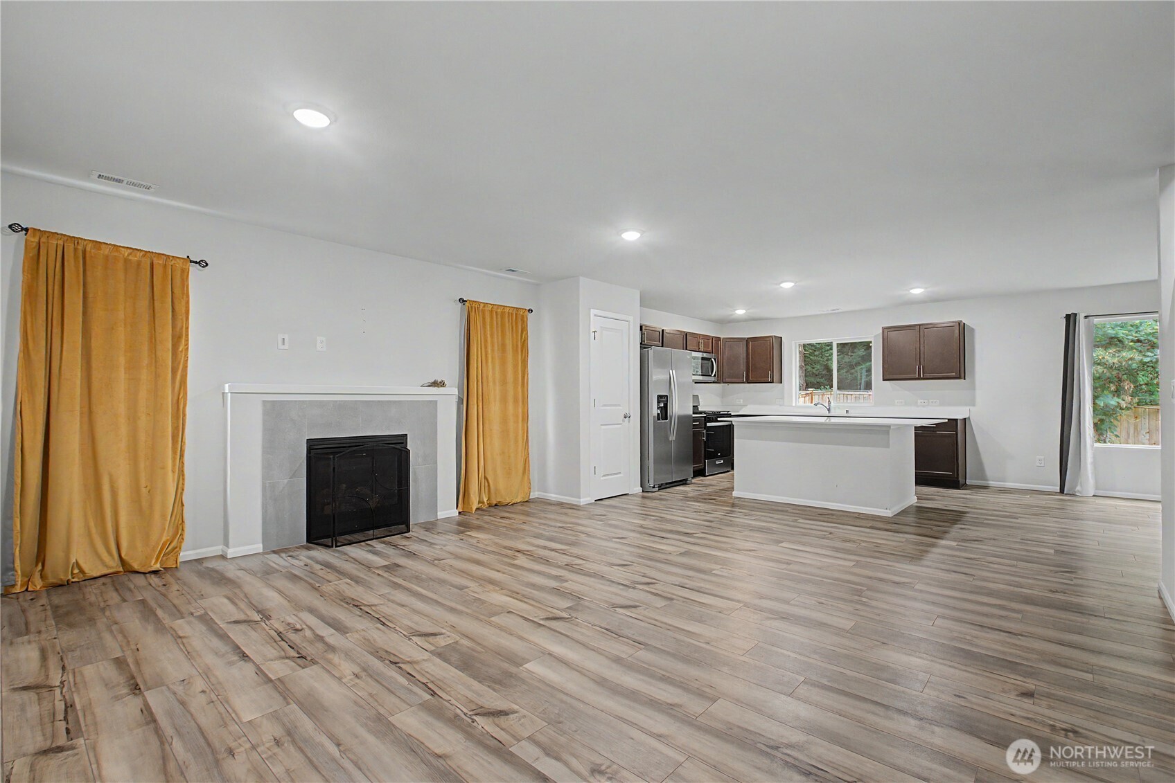 432 Gilbertson Lane Property Photo 6