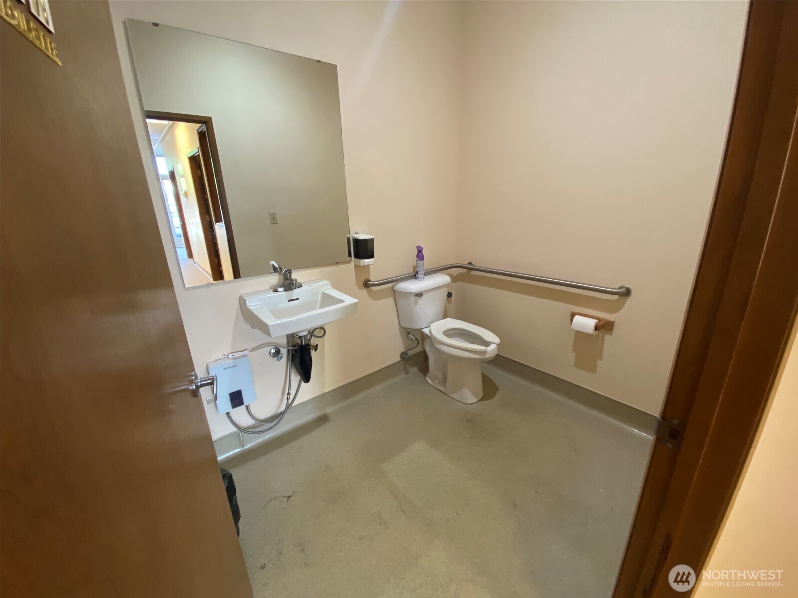 1833 Auburn Way P Property Photo 7
