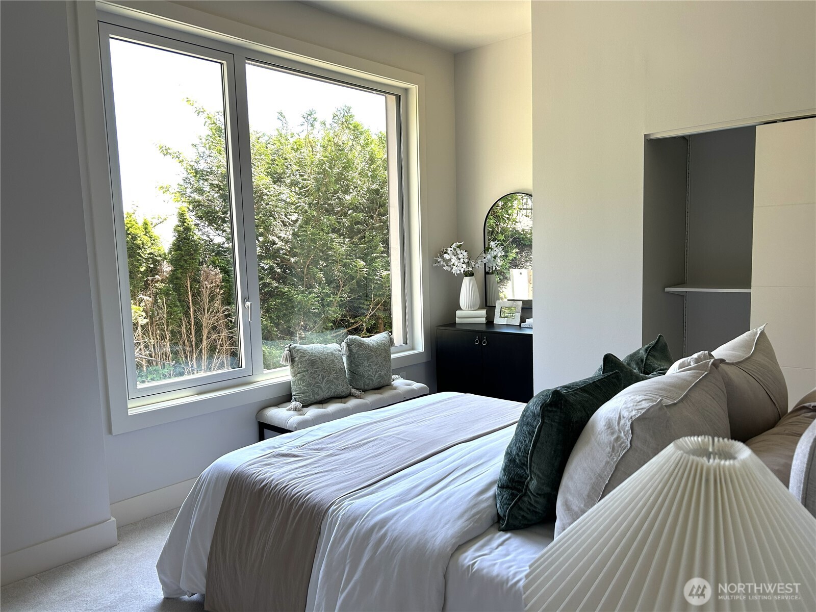 8243 W Mercer Way Property Photo 25