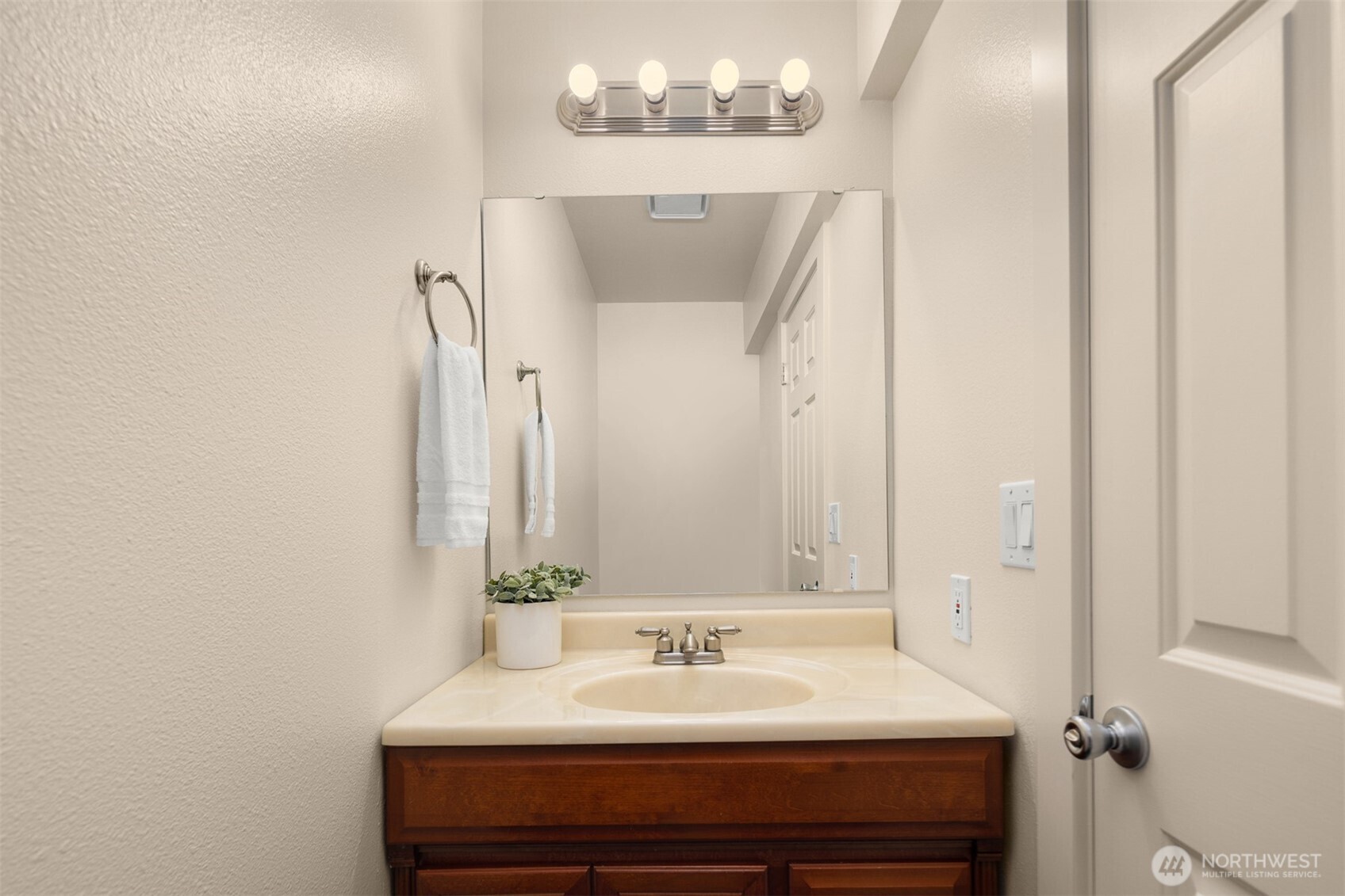 515 Newport Way B3 Property Photo 16