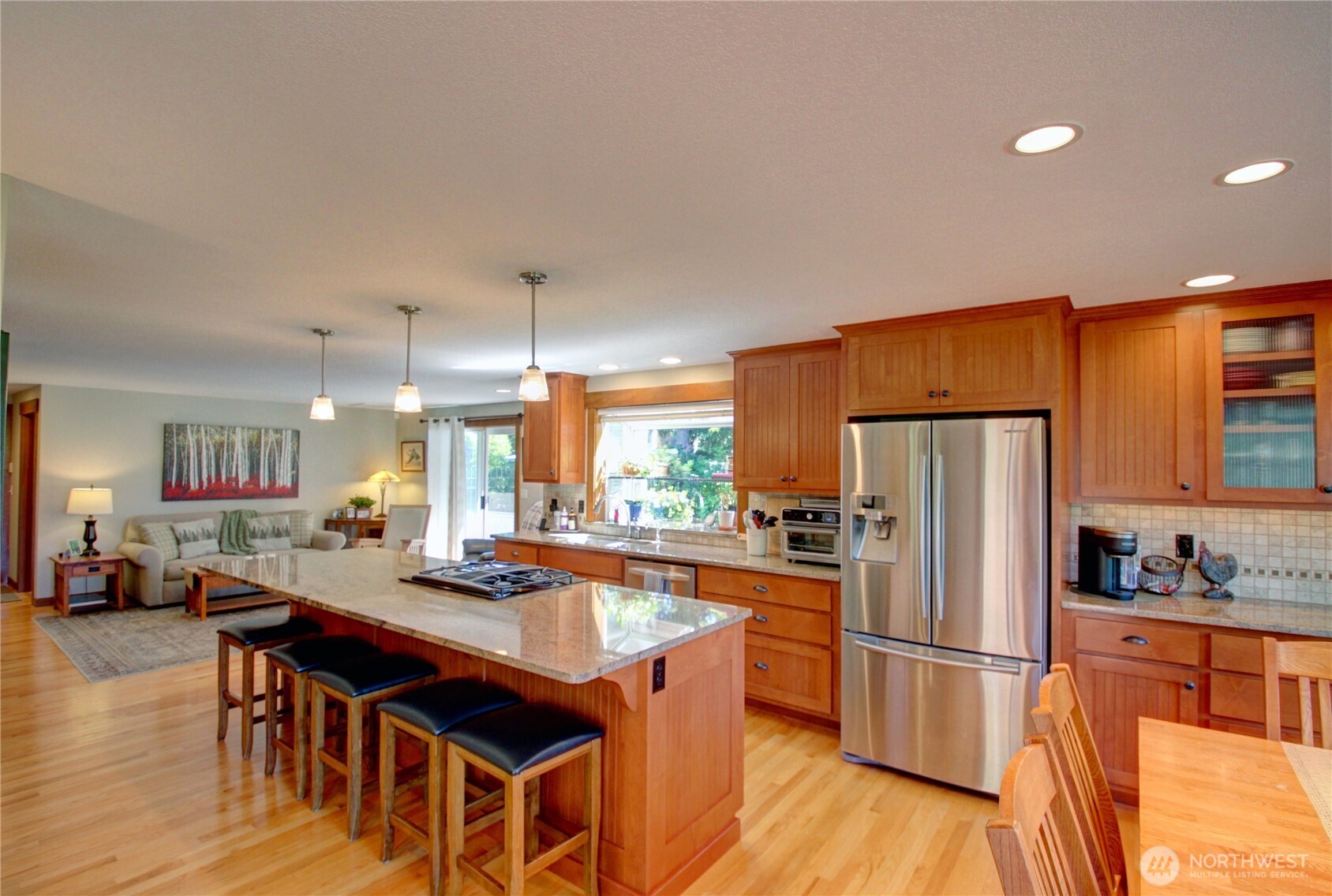 12270 Maple Crest Drive Property Photo 4