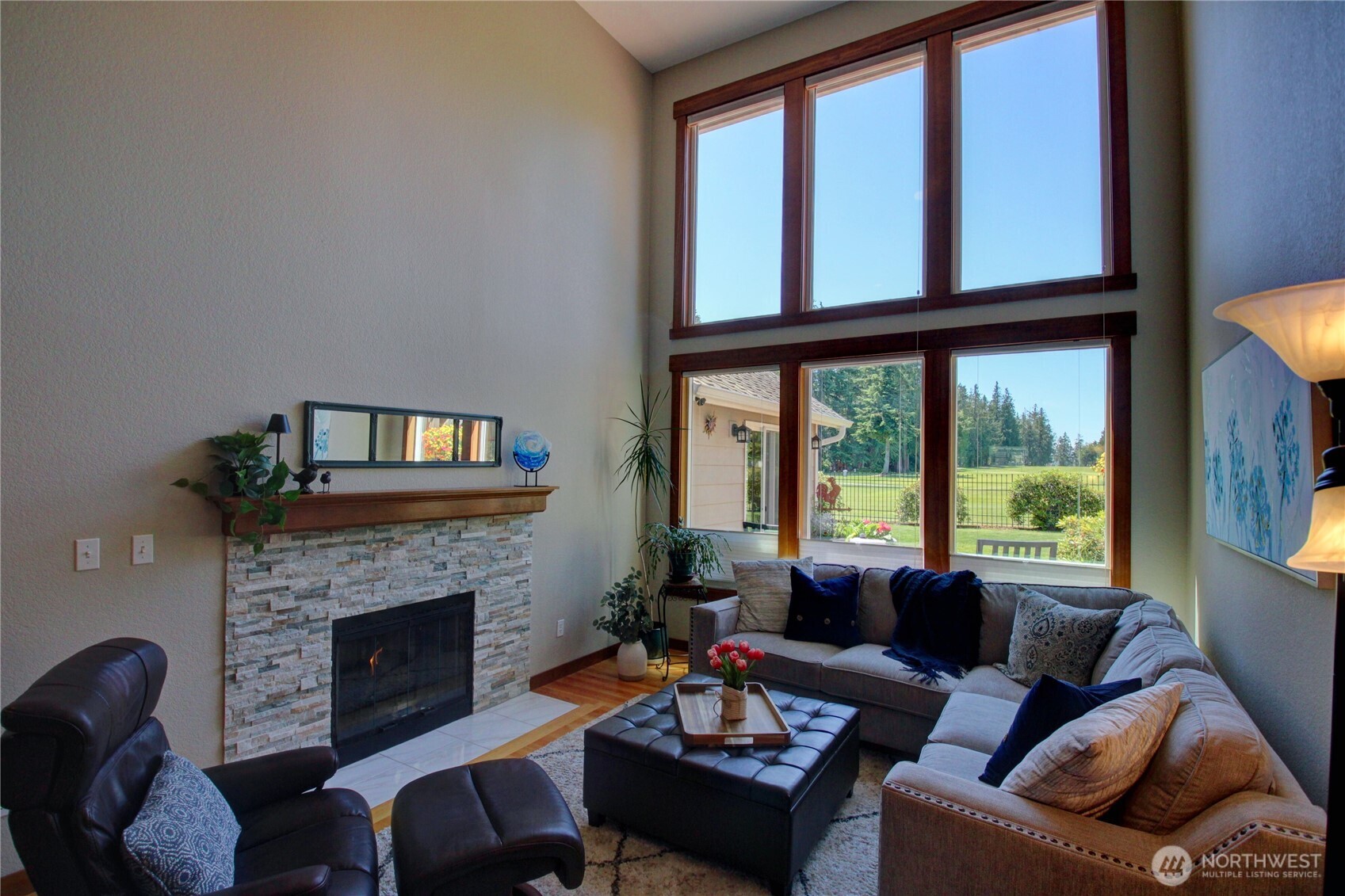 12270 Maple Crest Drive Property Photo 9