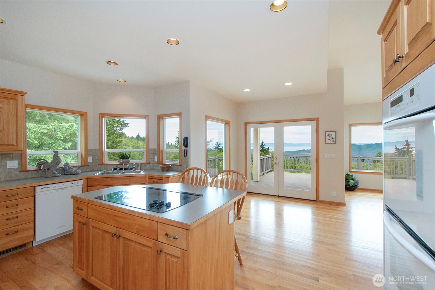201 Karvellis Lane Property Photo 11