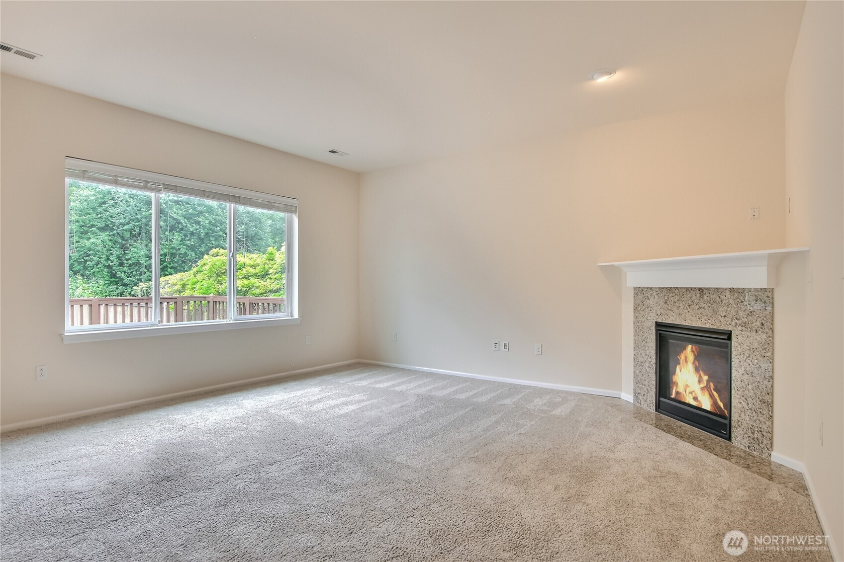 14011 2nd Avenue Property Photo 9
