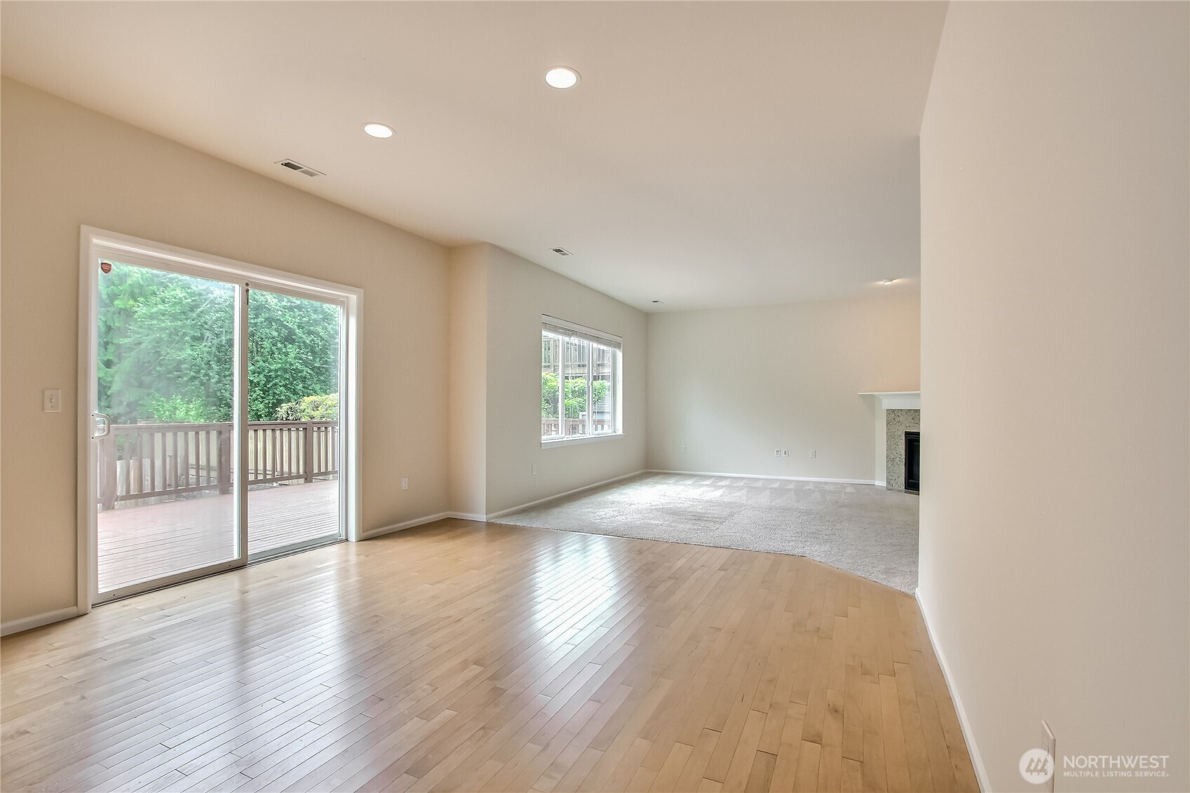 14011 2nd Avenue Property Photo 14
