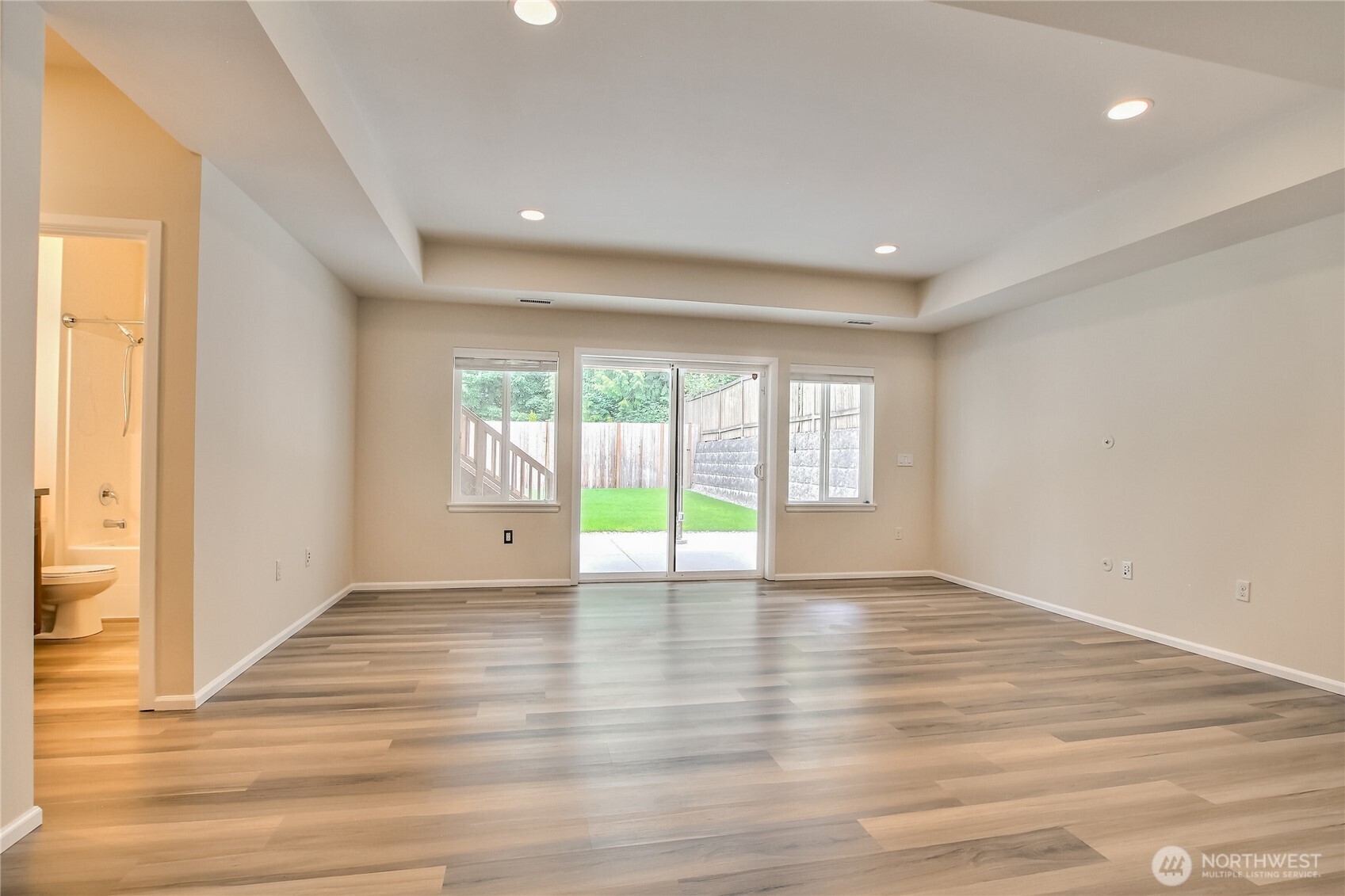 14011 2nd Avenue Property Photo 15