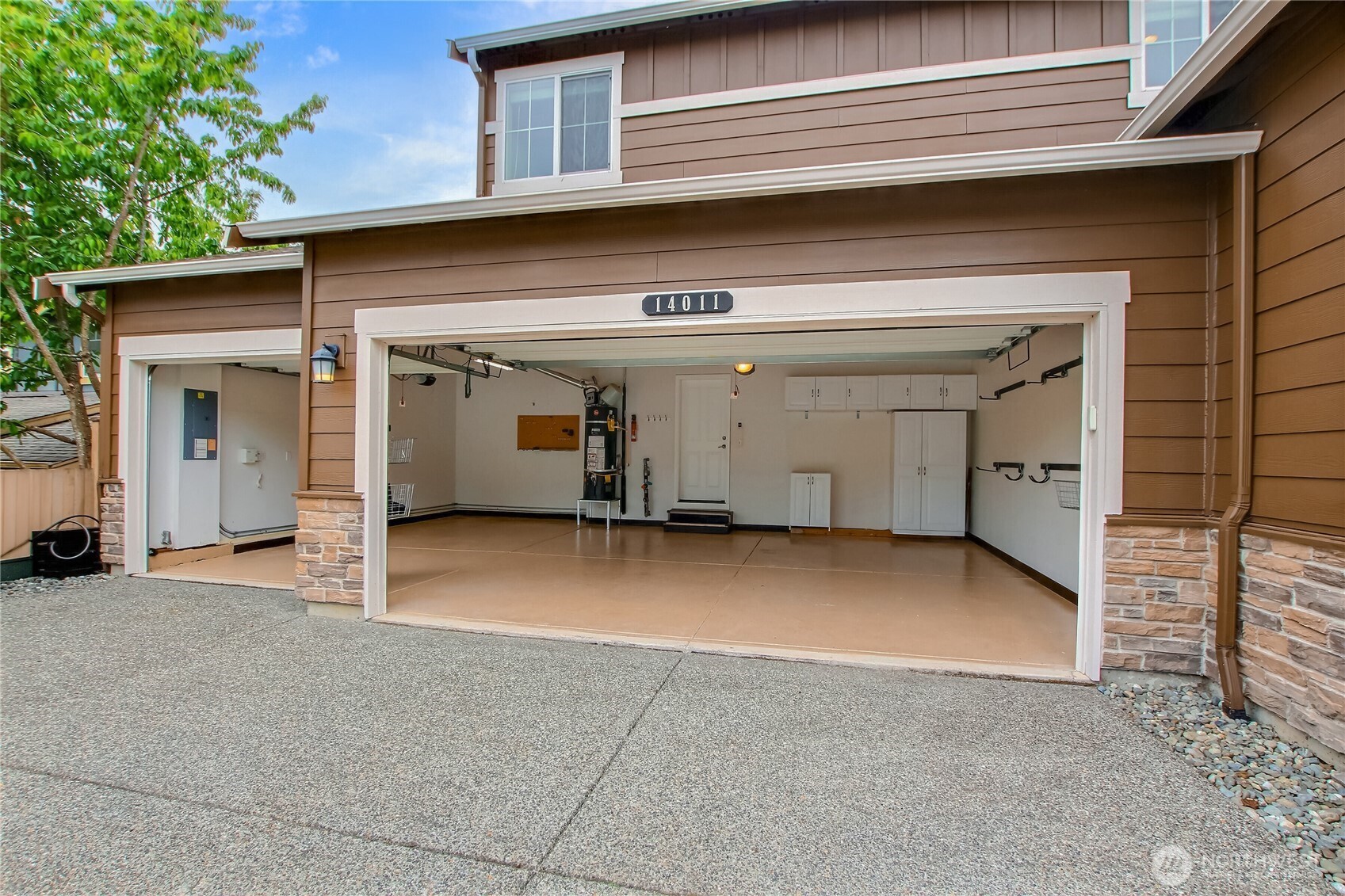 14011 2nd Avenue Property Photo 31