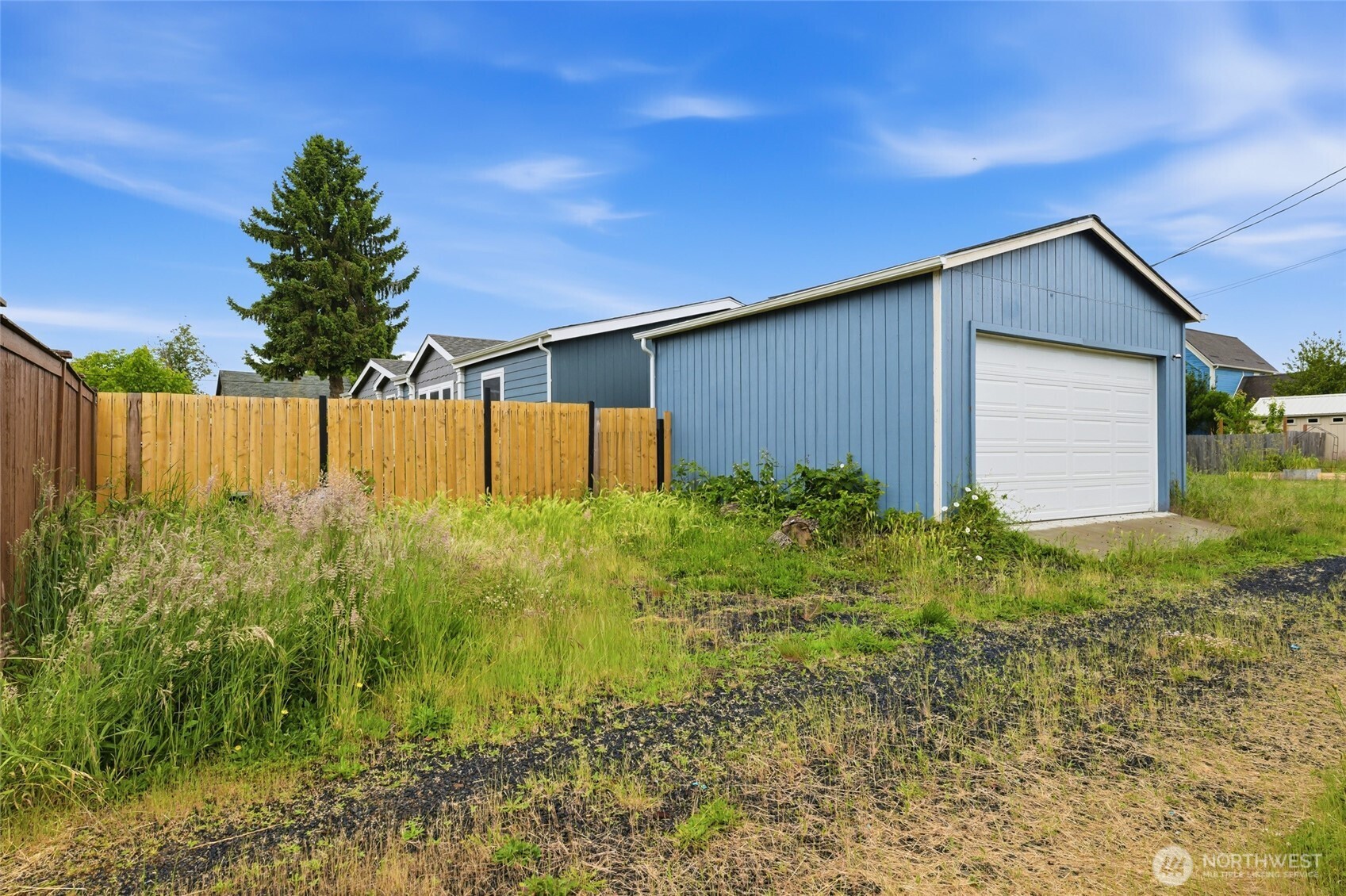 114 S Diamond Street Property Photo 20