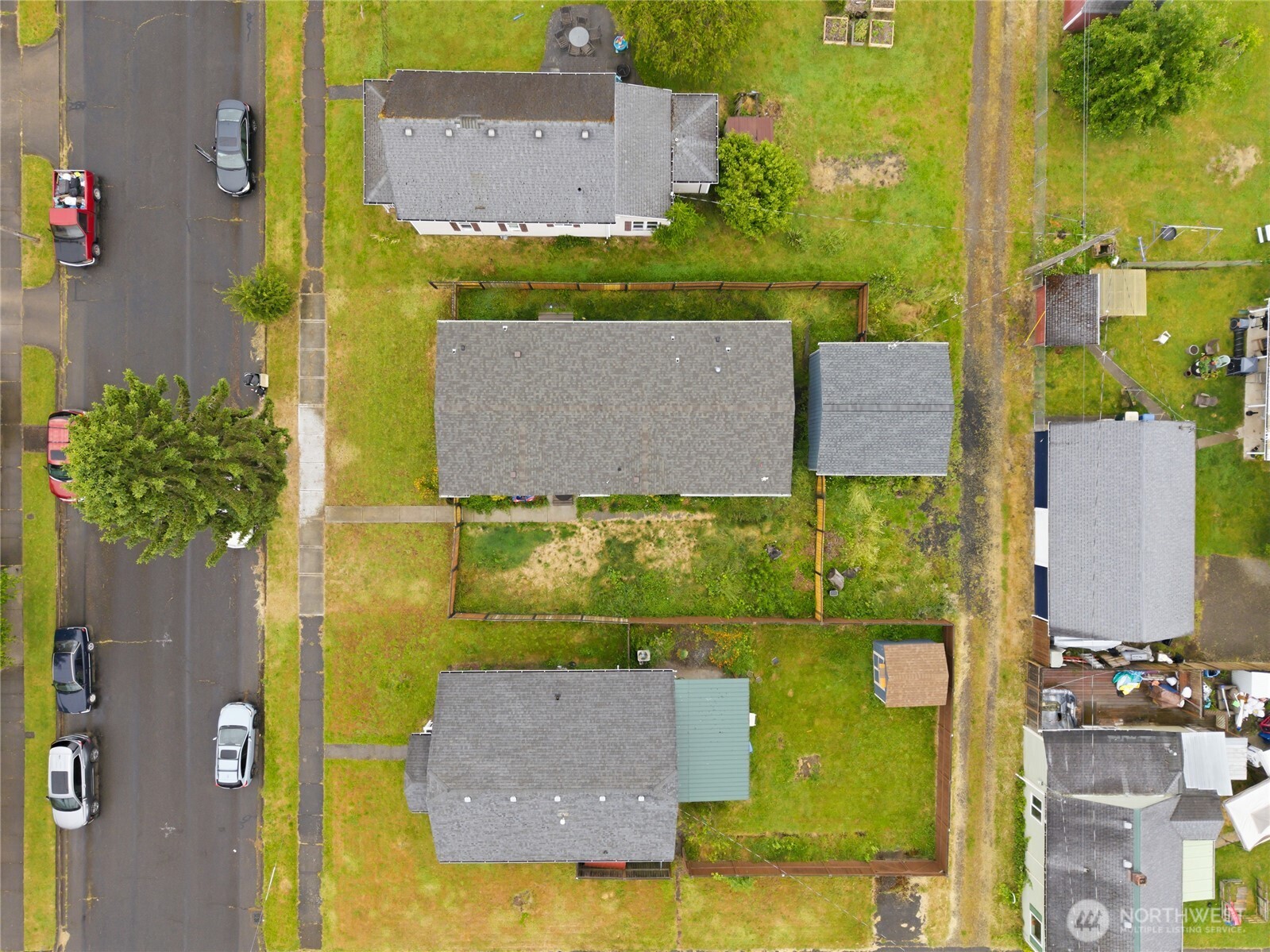 114 S Diamond Street Property Photo 22