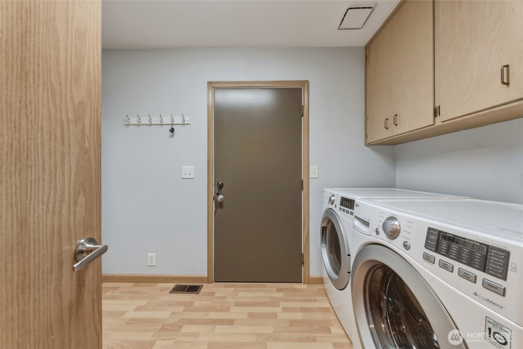 1001 Southview Property Photo 18
