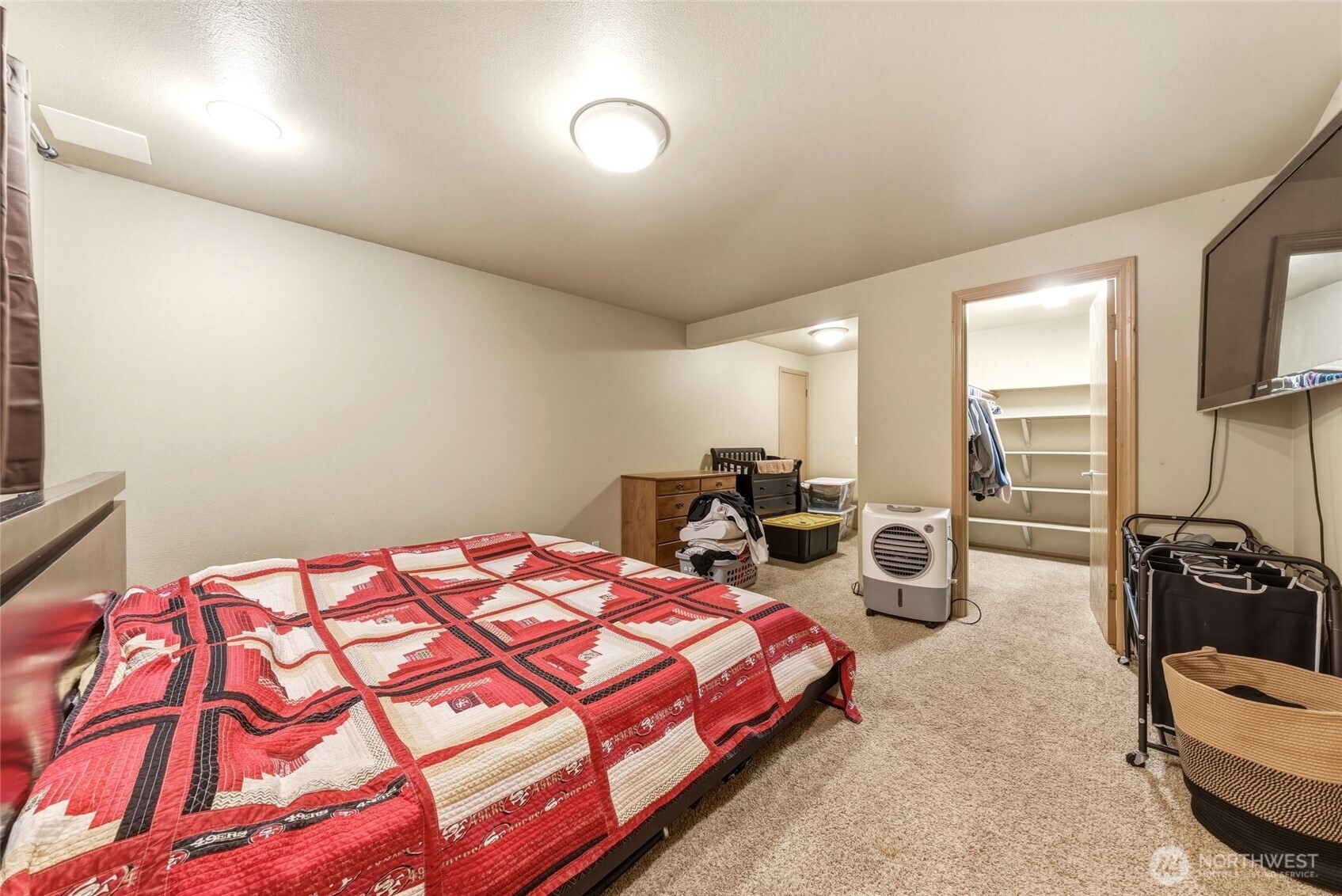 1001 Southview Property Photo 28