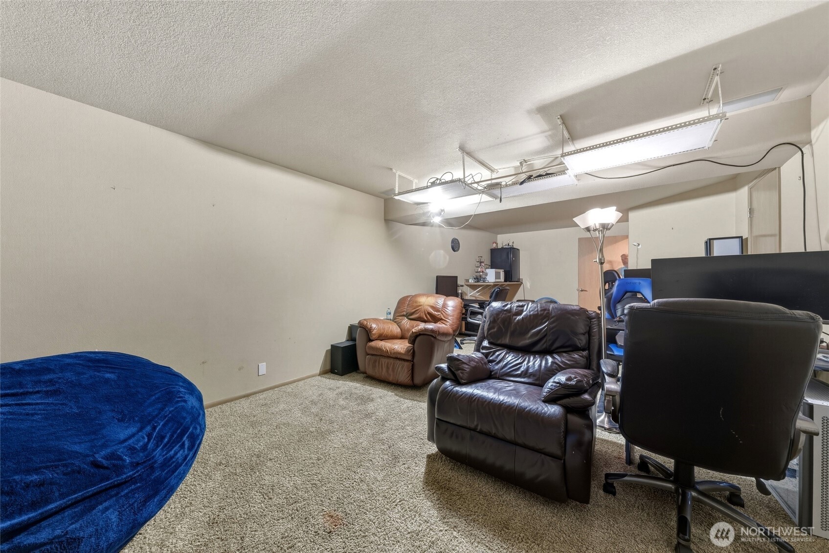 1001 Southview Property Photo 31