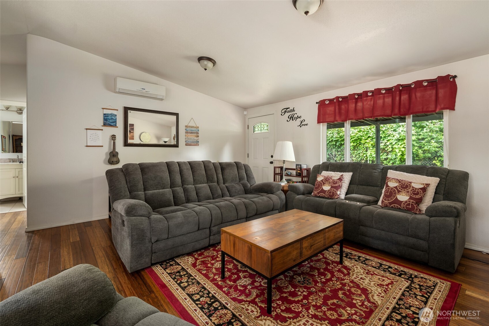 1030 Timber Lane Property Photo 4