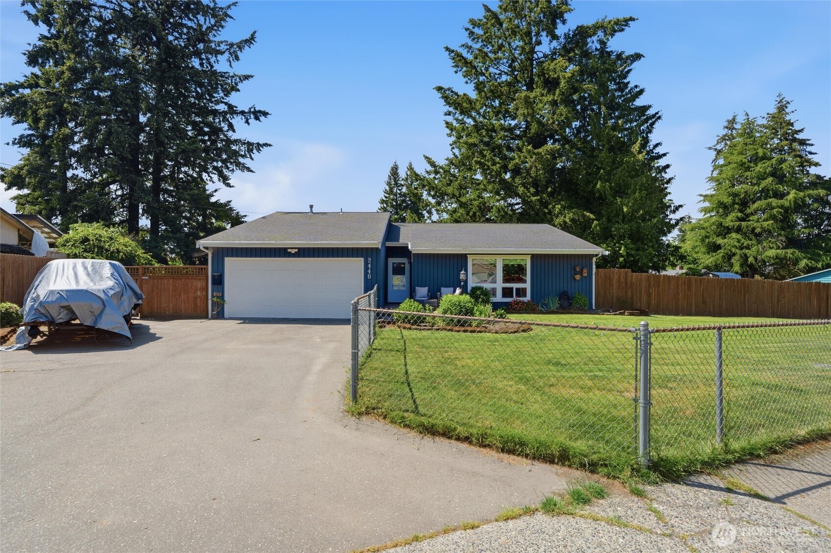 2440 Lincoln Avenue Property Photo 2