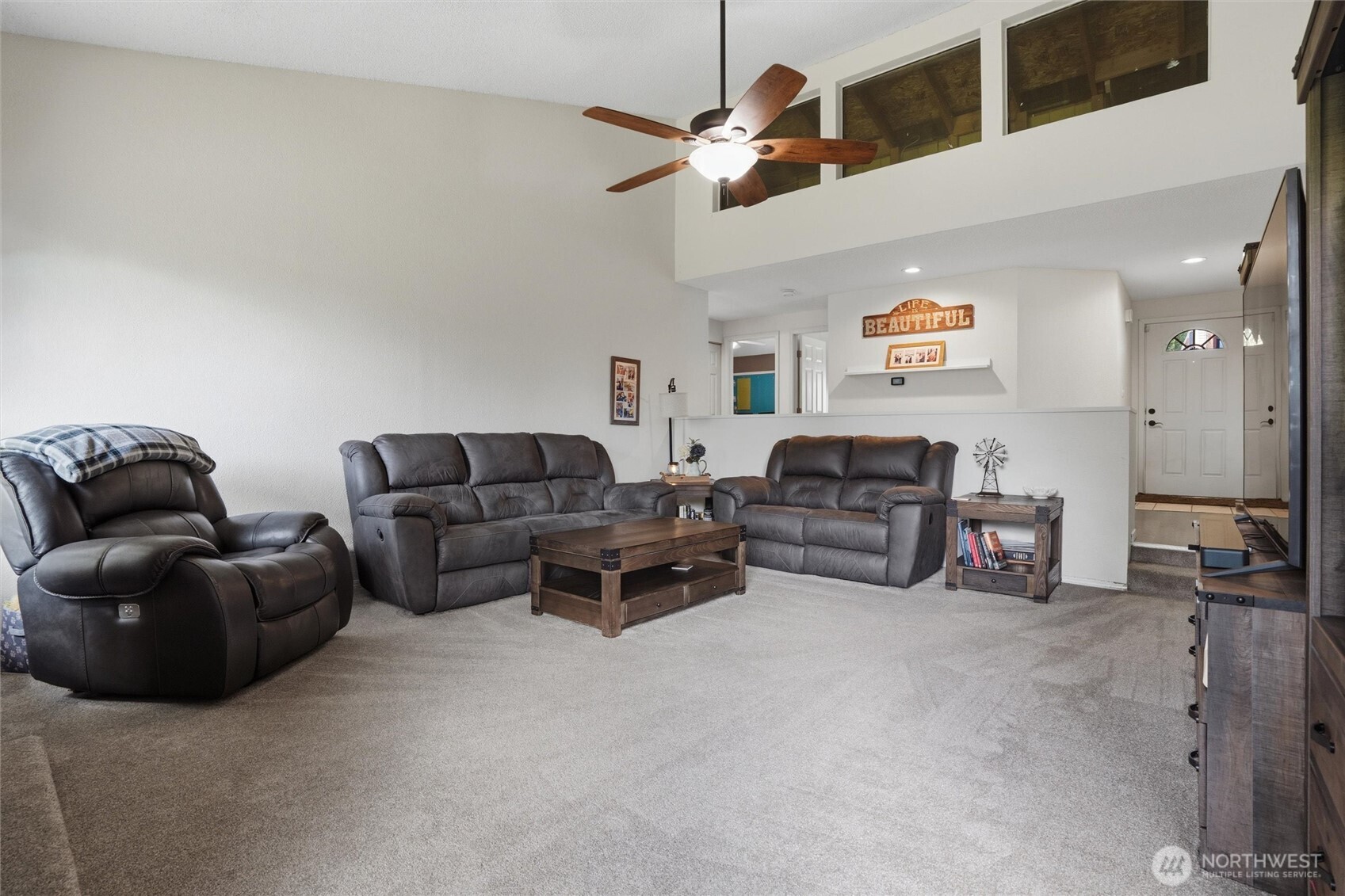 2440 Lincoln Avenue Property Photo 10