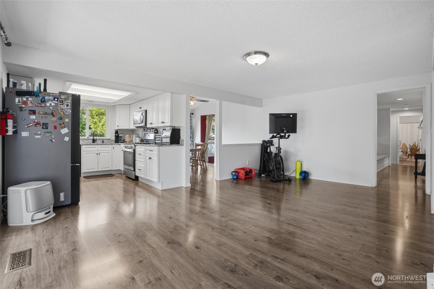 2440 Lincoln Avenue Property Photo 14
