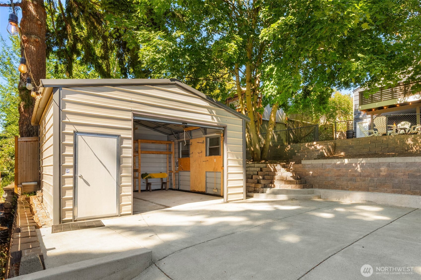 10025 Ashworth Avenue Property Photo 33