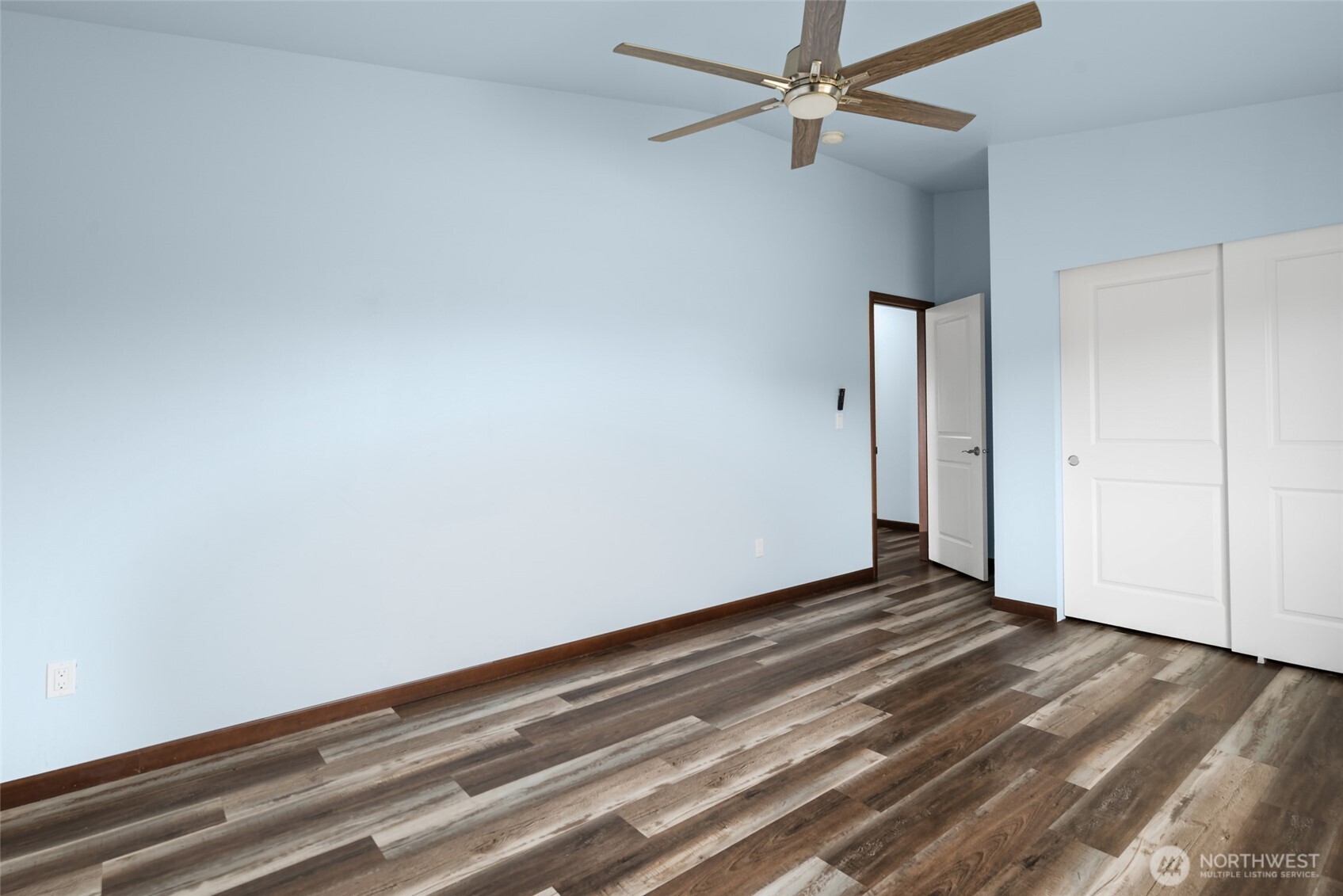 1033 Lyle Ridge Circle Property Photo 24