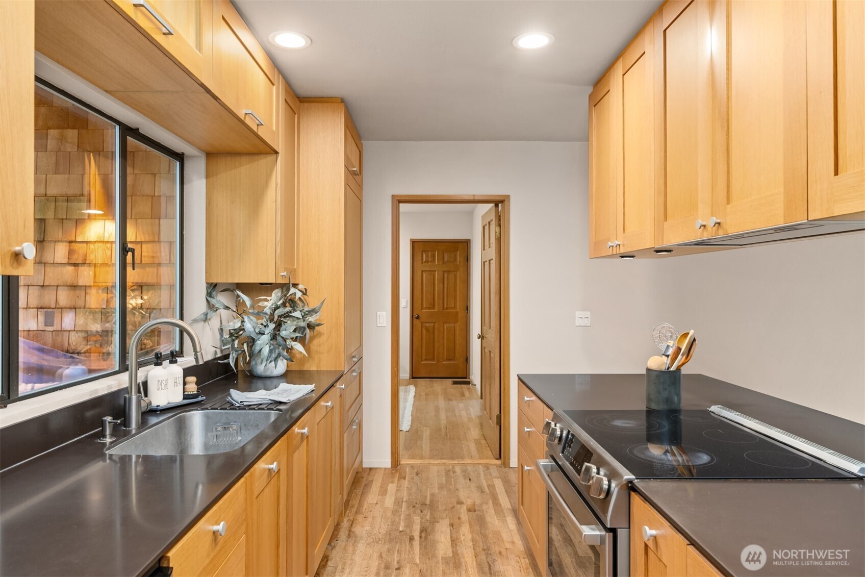 8151 Ne Hidden Cove Road Property Photo 13