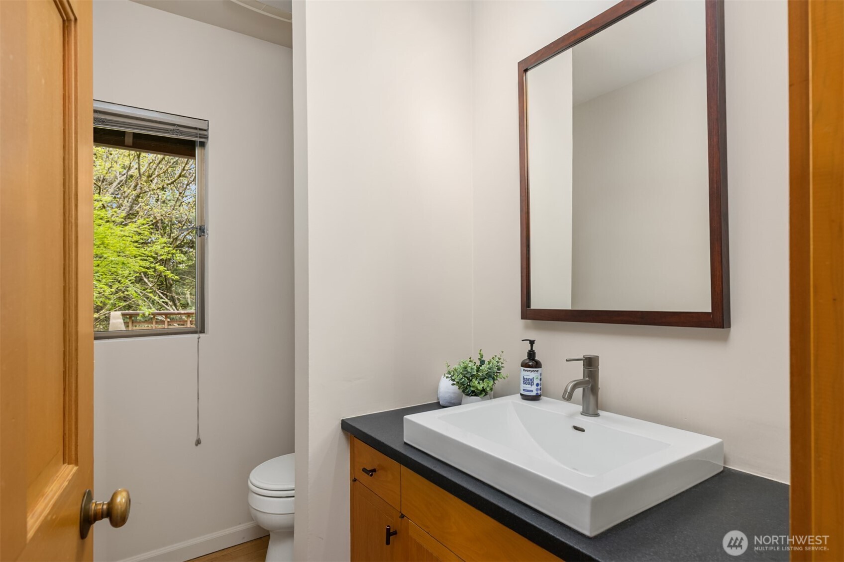 8151 Ne Hidden Cove Road Property Photo 16