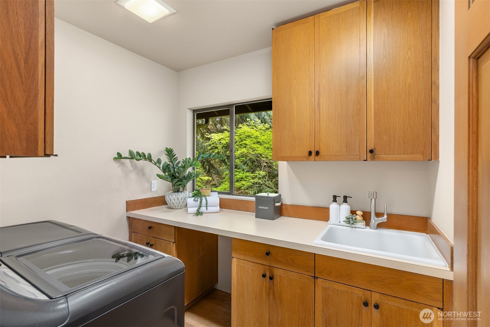 8151 Ne Hidden Cove Road Property Photo 17