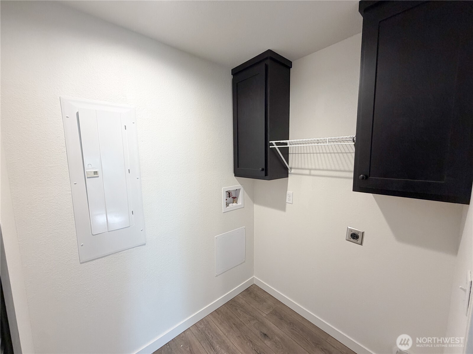 4561 Windemere Street Property Photo 6
