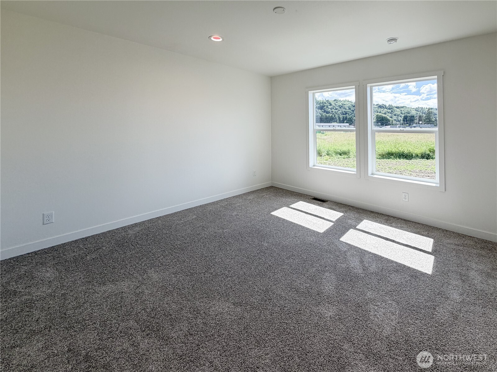 4561 Windemere Street Property Photo 10