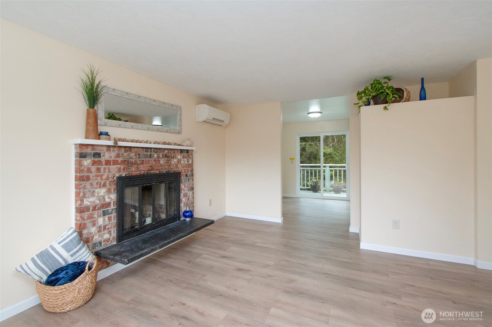 71 Whispering Firs Road Property Photo 6